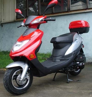 SaferWholesale 150cc Super Sport Scooter Moped - (Limited Supply!)