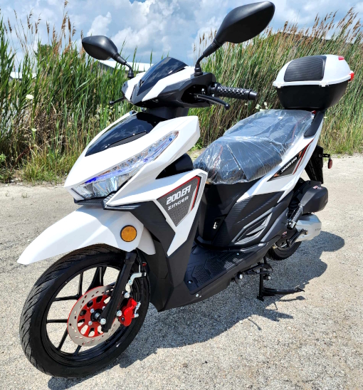 Different Color Adult Sport 125cc Scooter - China Efi, Scooter